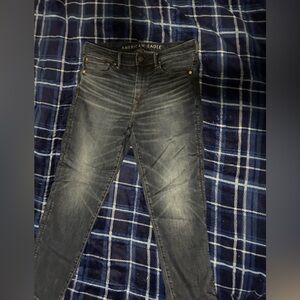 American eagle men’s air flex + temp tech jeans